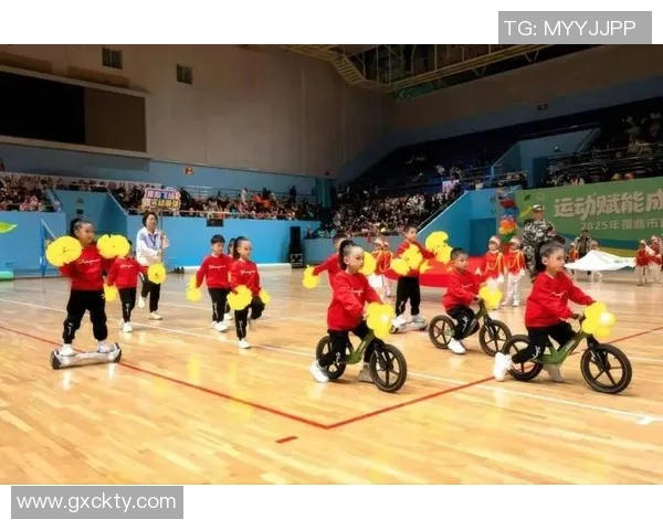 幼儿足球赛精彩纷呈小小球员们展现无限活力与团队精神点赞不断