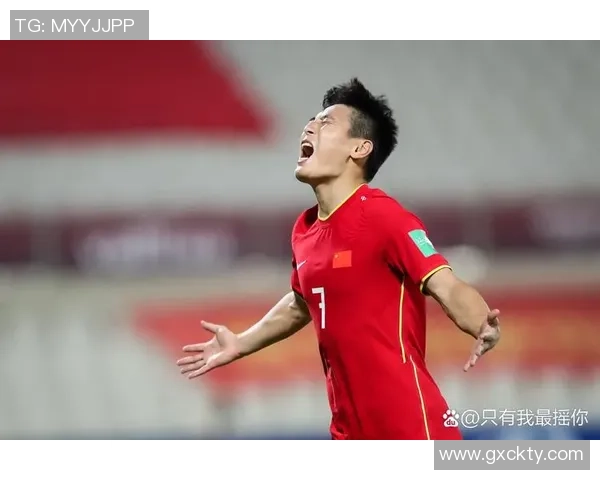 足球欢笑的背后故事与激情瞬间让我们共同感受这项运动的魅力与团结 足球欢笑的背后故事与激情瞬间让我们共同感受这项运动的魅力与团结