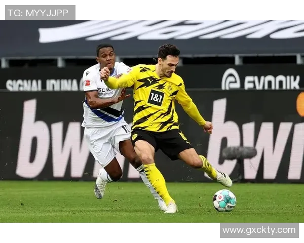 足球绝学的智慧与技巧探秘让你在球场上如鱼得水 足球绝学的智慧与技巧探秘让你在球场上如鱼得水